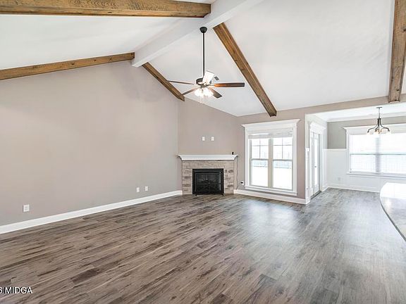 5th image of 518 Edgarton Way