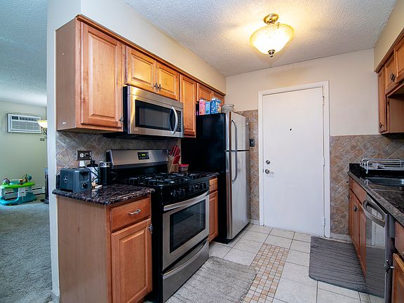 4th image of 9870 Cordoba Ct APT 2D