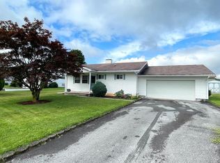 1236 Erickson Dr, Johnstown, PA 15904