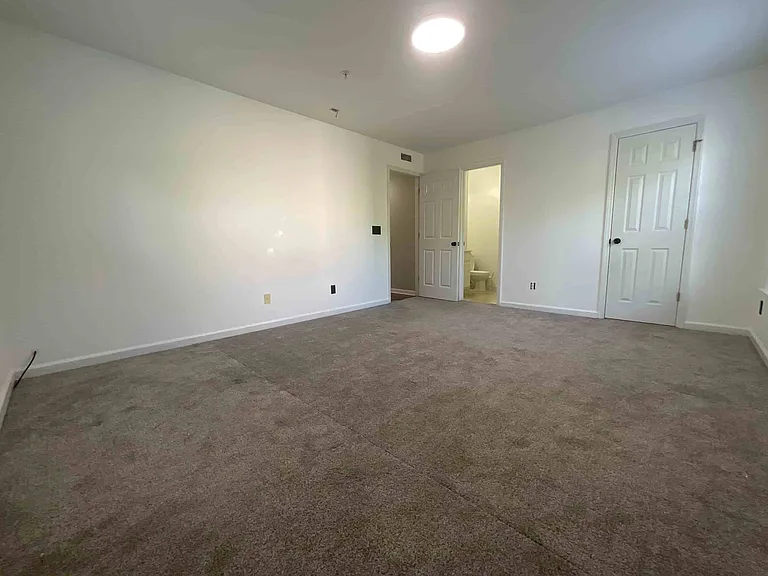 421 Ivy Glen Dr — Photo 20