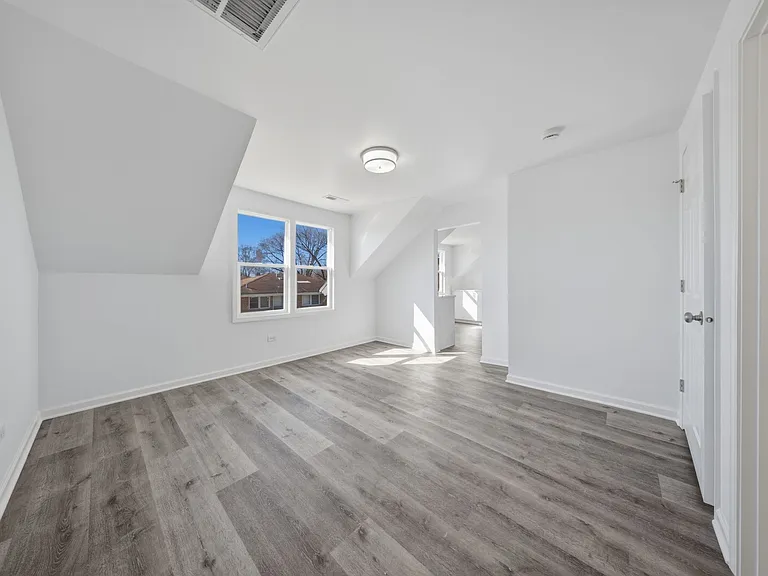 835 Bishop Ave #2 — Photo 6