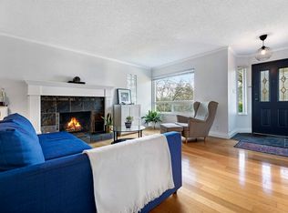 828 Nicolum Ct, North Vancouver, BC V7H 2R8