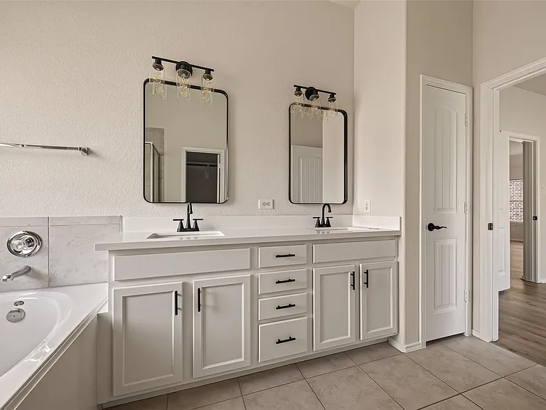 3314 Karleigh Way — Photo 36