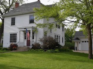 423 E Milwaukee Ave, Fort Atkinson, WI 53538