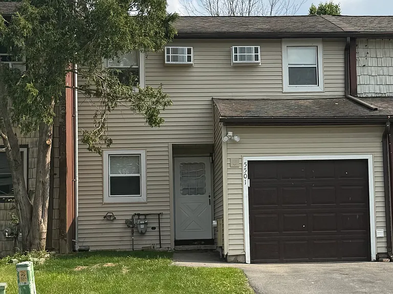 5501 Trastevere Rd — Photo 1