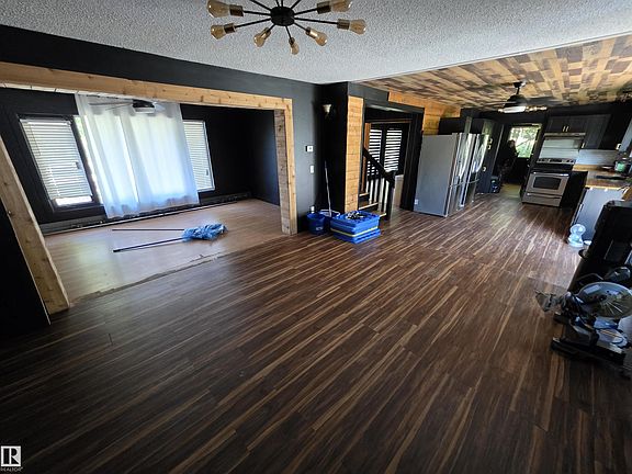 3rd image of 27317 Township Road 522 #33