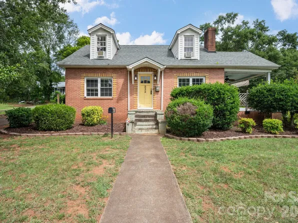 232 Maple St, Rutherfordton, NC 28139