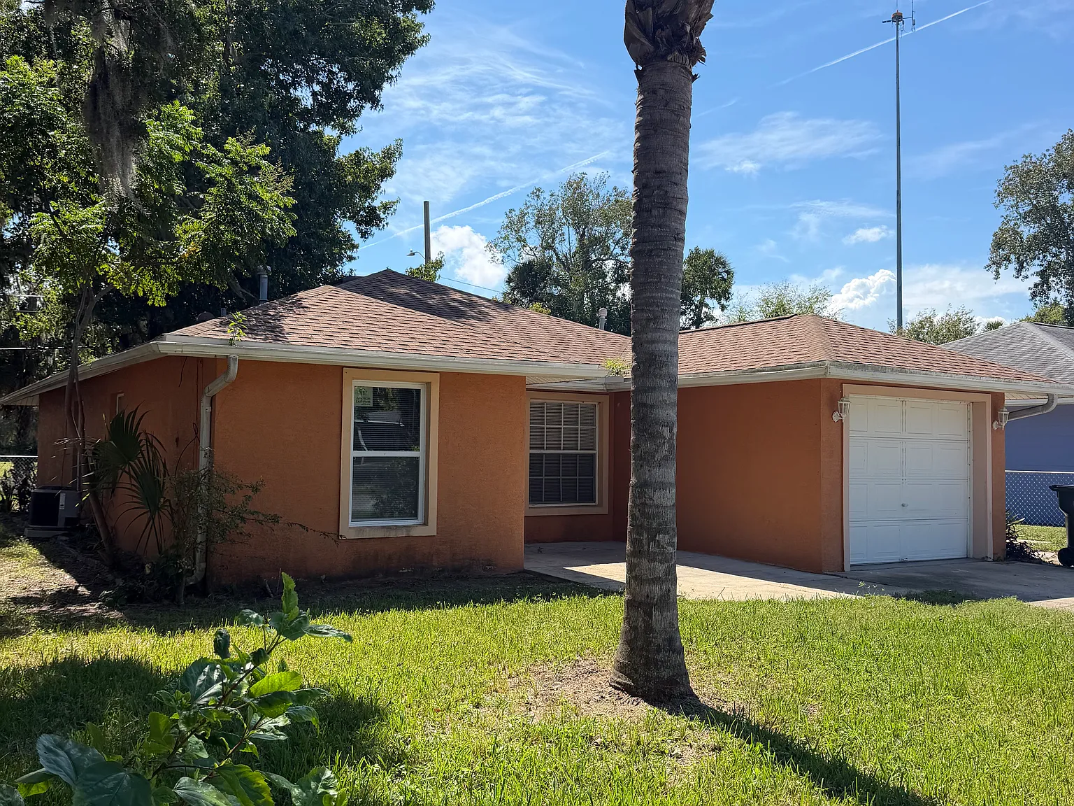 713 Ellen St — Photo 3