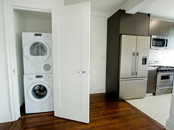 501 West 113th Street 1802 image 10 of 11