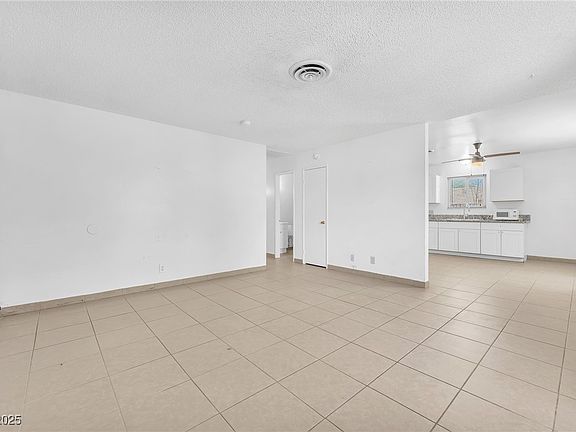 5th image of 4674 Petaluma Cir