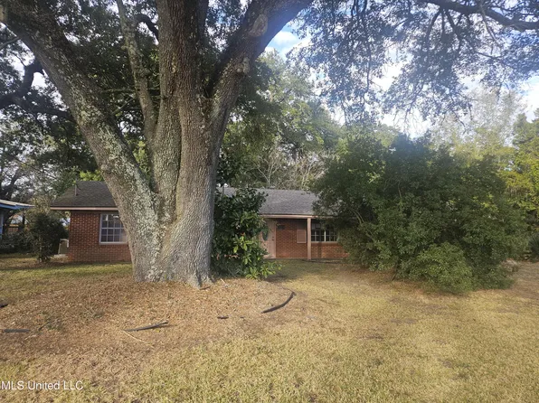 407 Dupont Ave, Pascagoula, MS 39567