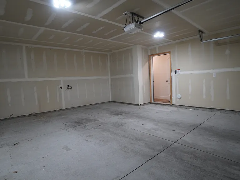 3942 S 3450 W — Photo 23