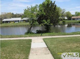 375B Chatham Ct, Lakewood, NJ 08701
