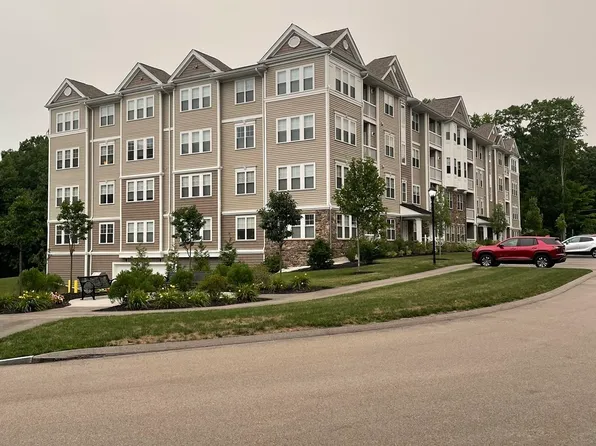 4402 Pennington Dr #4402, Walpole, MA 02081
