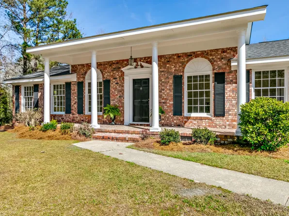 146 Gourdin St, Saint Stephen, SC 29479