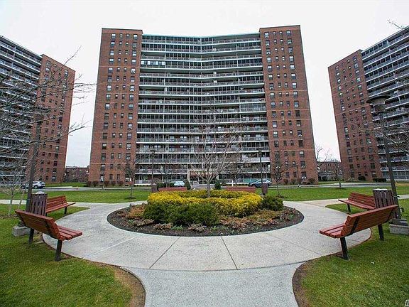 3rd image of 61-35 98th St #7C