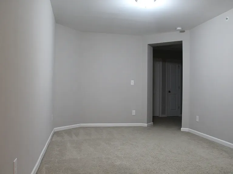 1368 Endicott Ct — Photo 26