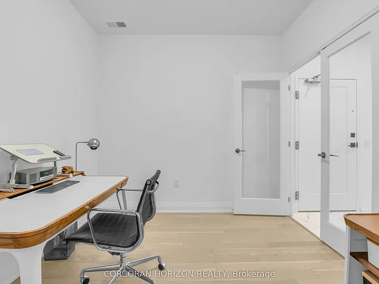 71 Wyndham St S #1105 — Photo 21