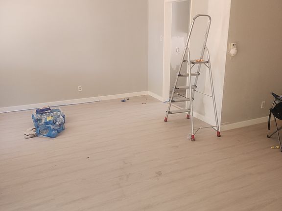 3rd image of 3288 Lewis Ave #1