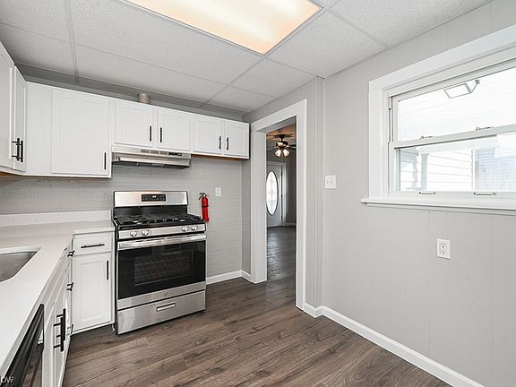 5th image of 166 Snyder Ave