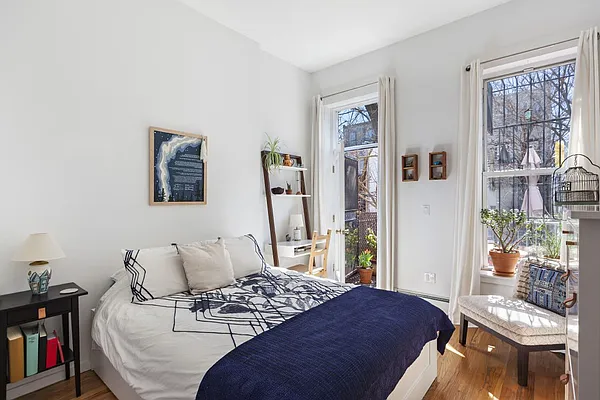 Sold by Stribling | media 28