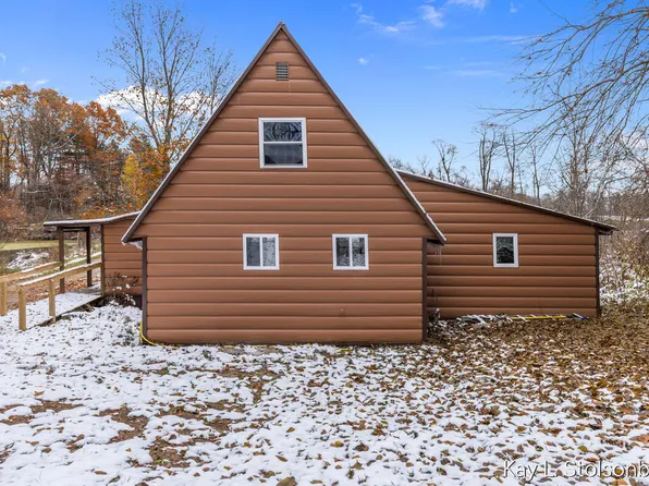 5508 E Butler Rd, Dowling, MI 49050