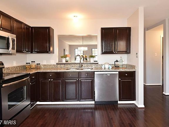 3rd image of 6032 Little Brook Ct