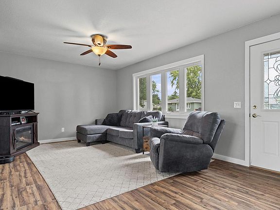 4th image of 2531 Island Park ROAD