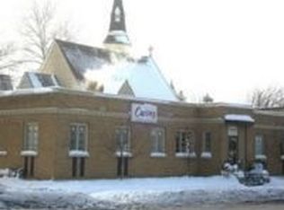 204 E Elm St, Sycamore, IL 60178