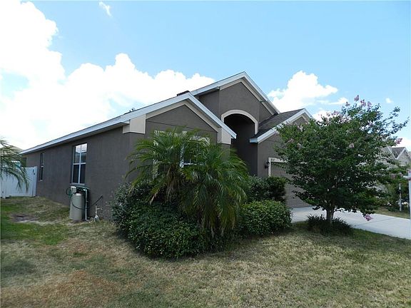 4th image of 832 Krenson Woods Ln