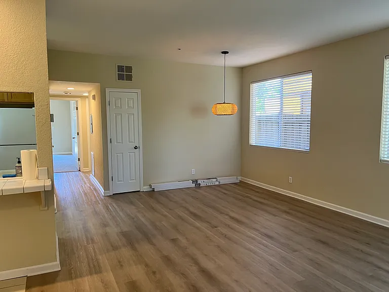 1240 Elmer St #A — Photo 10