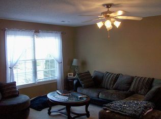 2004 Kensington Pl, Johnson City, TN 37615