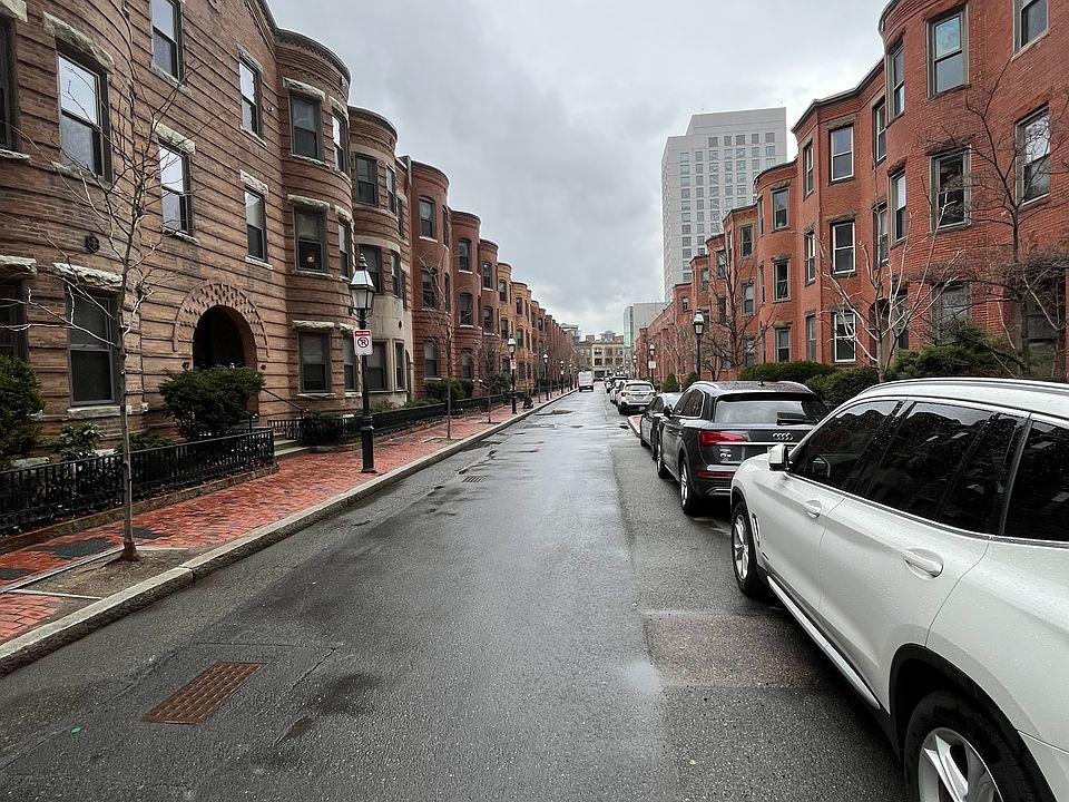 1st image of 49 Saint Germain St #4
