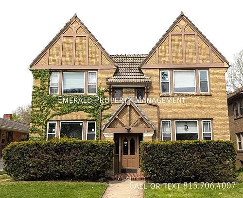 2120 Douglas St #1-S Photo 1