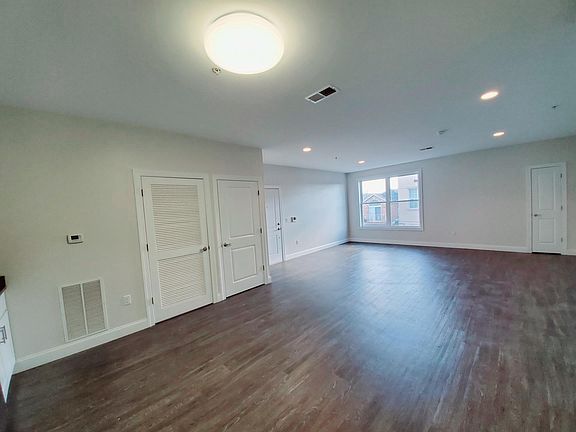 3rd image of 6817 Polk St #206