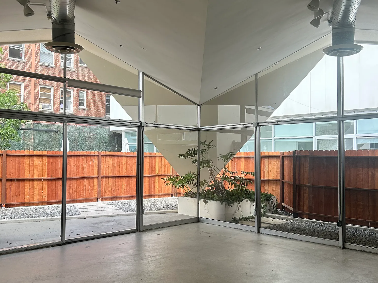 1 bed, 1400 sqft, $3,700 — Photo 3