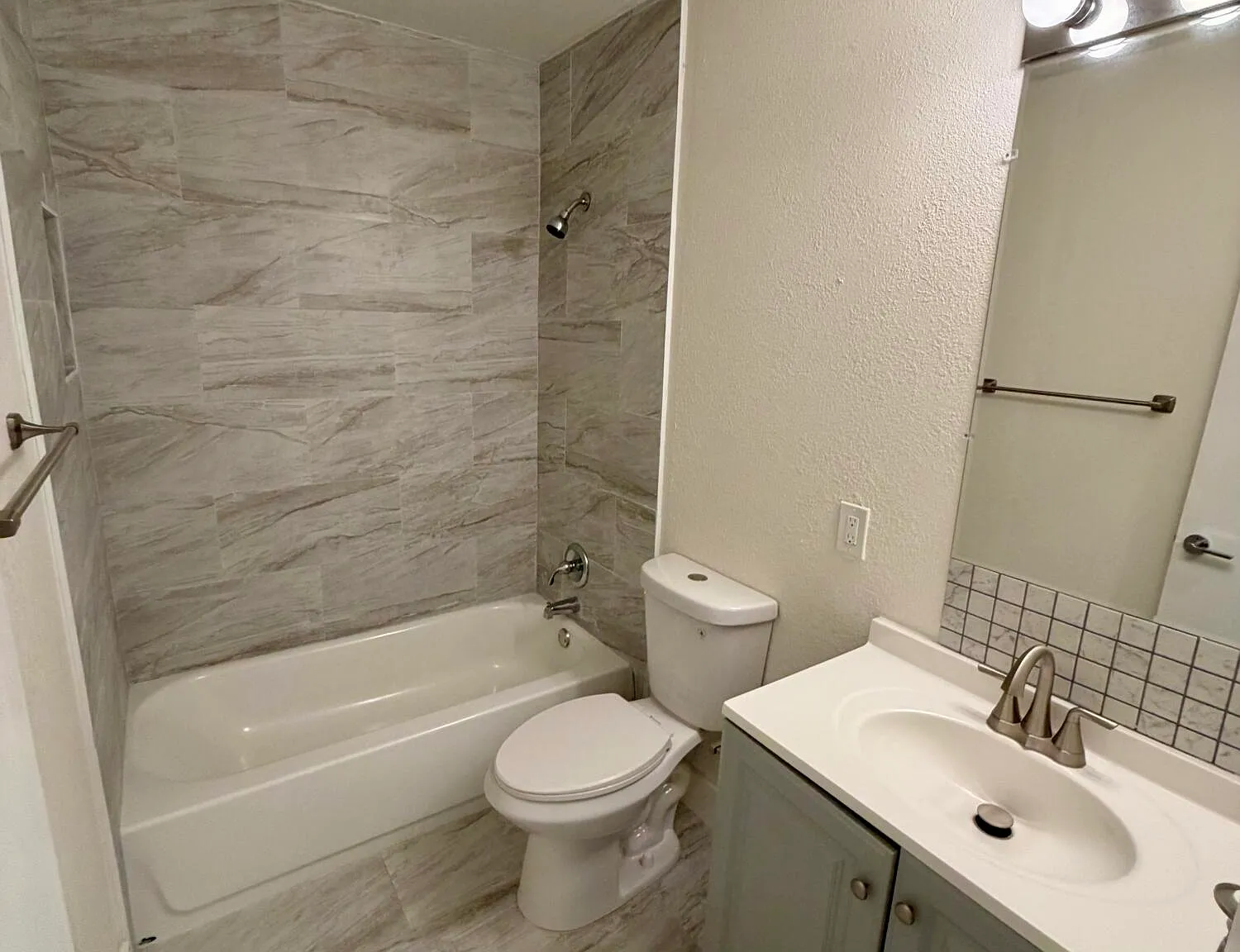 2 bed, 1.0 bath, 650 sqft, $1,950 — Photo 1