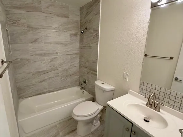 2851 NW 11th Pl #1-3, Fort Lauderdale, FL 33311