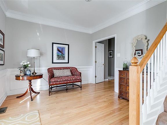 4th image of 9050 Waldelock Pl