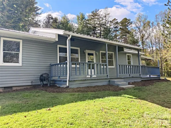 7 Dalph Dr #11, Weaverville, NC 28787