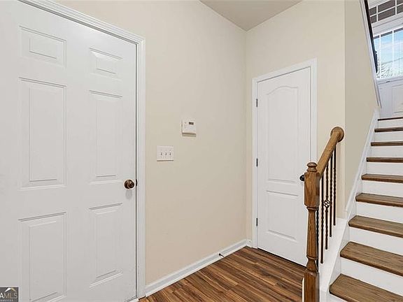 5th image of 3199 Buck Way
