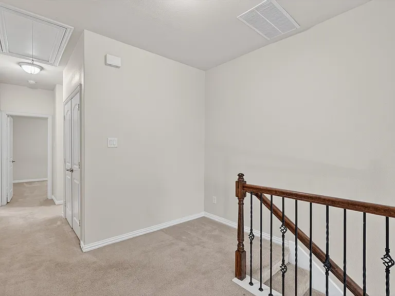 4221 Blackjack Oak Dr — Photo 20