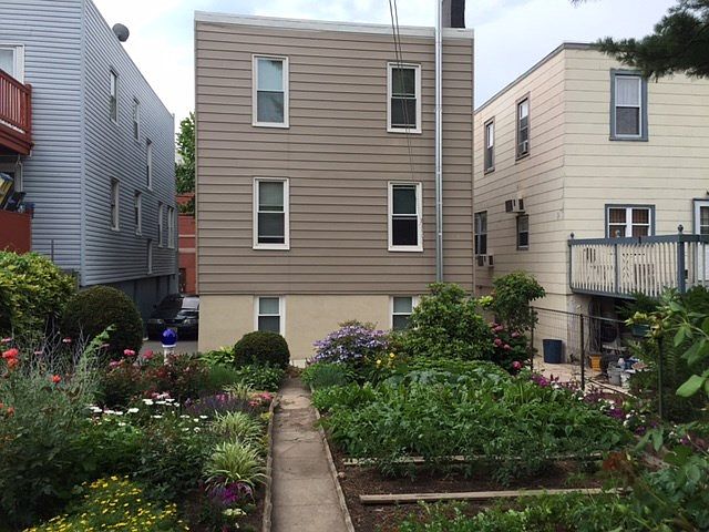2nd image of 1300 7th St