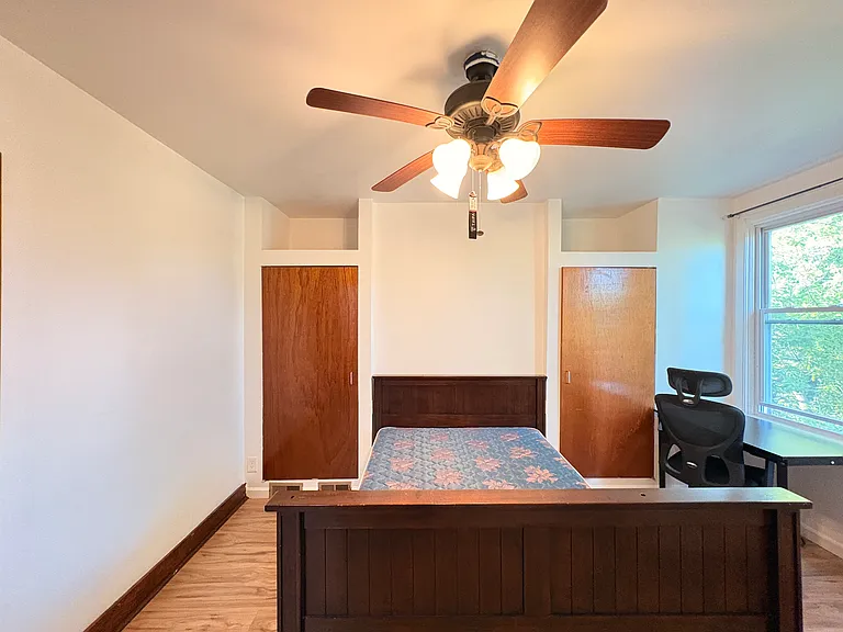 1045 Flemington St — Photo 23