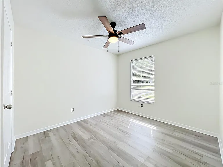 650 Whittingham Pl — Photo 33