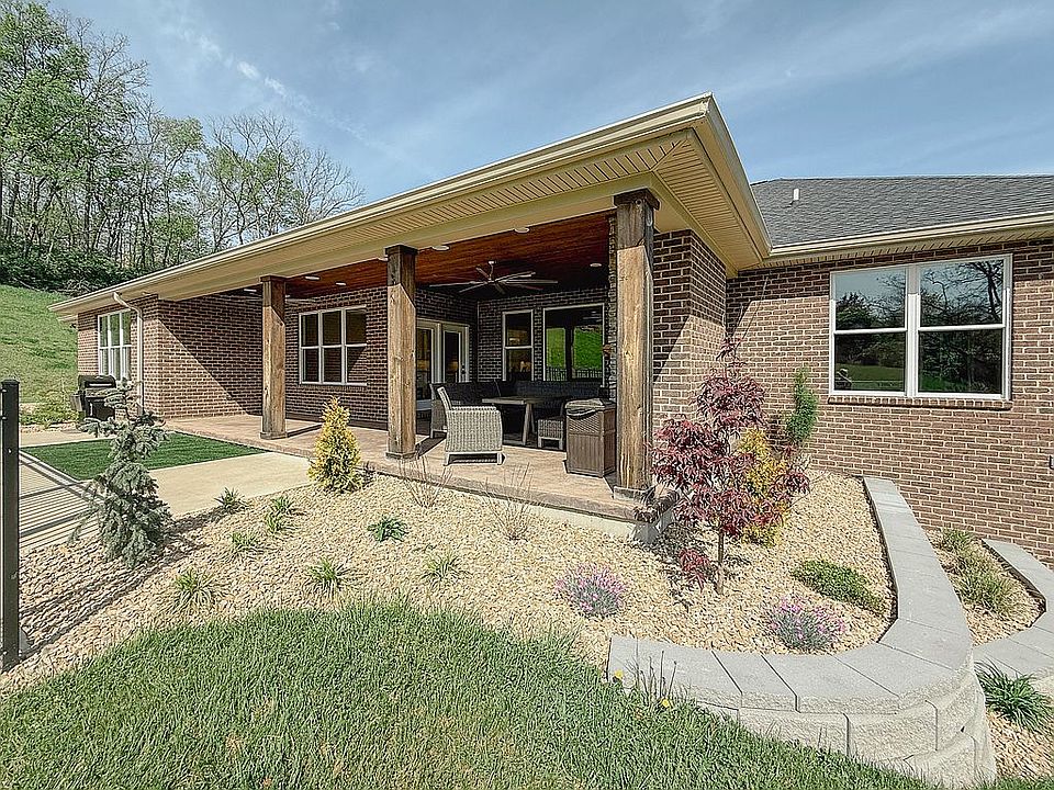 1st image of 2583 Nelson Rd