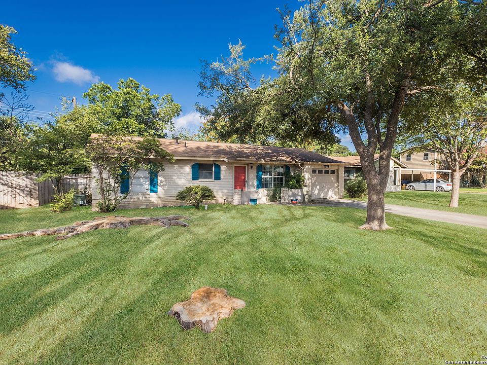 1st image of 10920 LAZY OAKS DR