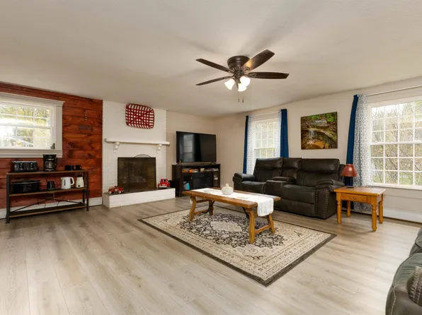 3 Snowshoe Hill Road, Claremont, NH 03743