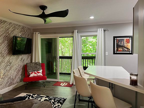 4th image of 9225 S Pointe Retreat Dr #31
