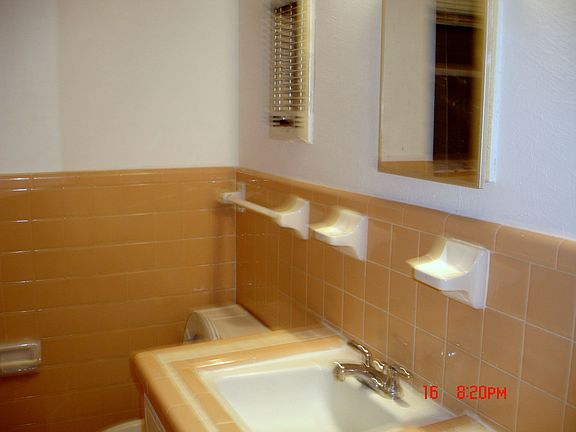 5th image of 10815 Lake Gardens Dr